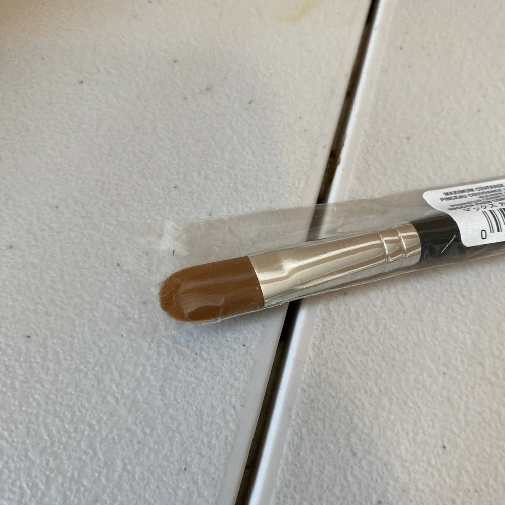bareMinerals bare escentials